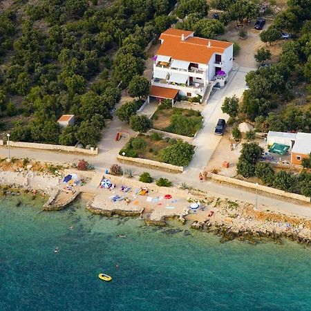 Apartments By The Sea Mandre, Pag - 6284 Kolan Exterior foto